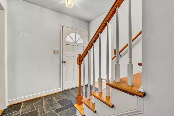 Roanoke, VA 24019,5215 Summer DR