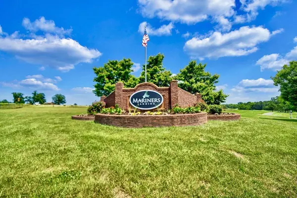 Huddleston, VA 24104,206 Spyglass LN