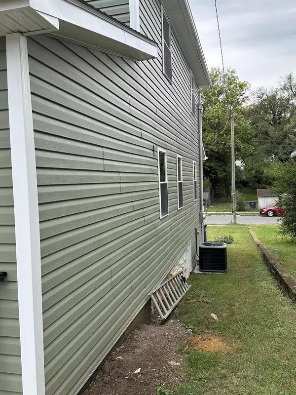 Roanoke, VA 24017,707 RUTHERFORD AVE