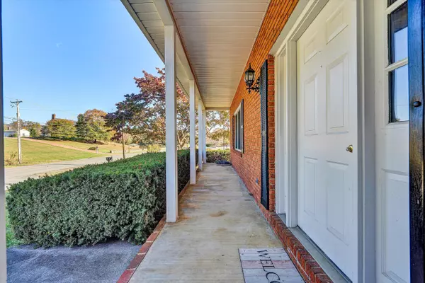 Roanoke, VA 24012,4477 Bonsack RD