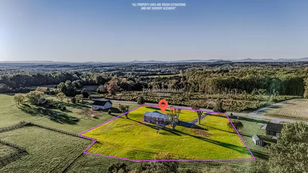 Huddleston, VA 24104,2558 Smith Mountain Lake PKWY