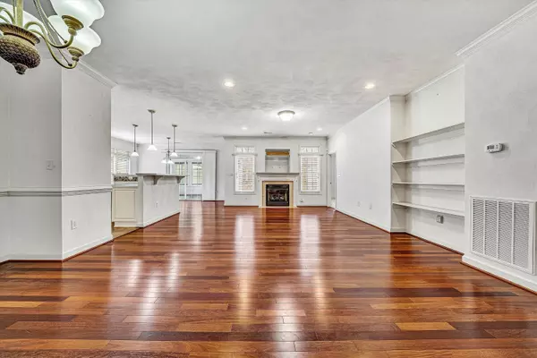 Salem, VA 24153,1613 Edgebrook RD