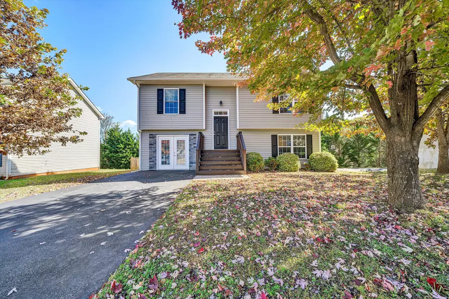 555 Old Fort RD, Rocky Mount, VA 24151