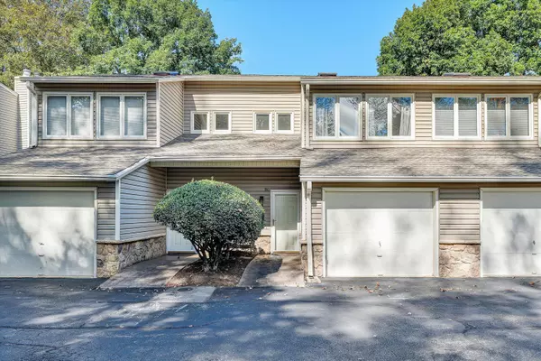 80 Windlass Pointe DR #80, Moneta, VA 24121