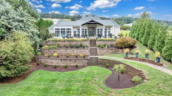 Moneta, VA 24121,6 Compass