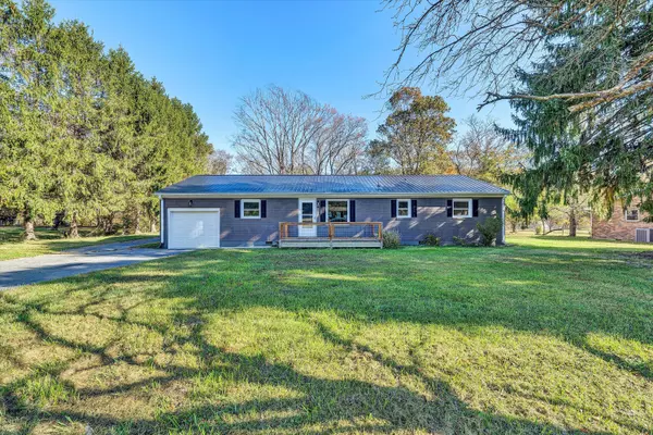 Covington, VA 24426,304 Broken Arrow LN