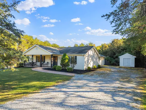 Huddleston, VA 24104,103 Craddock LN