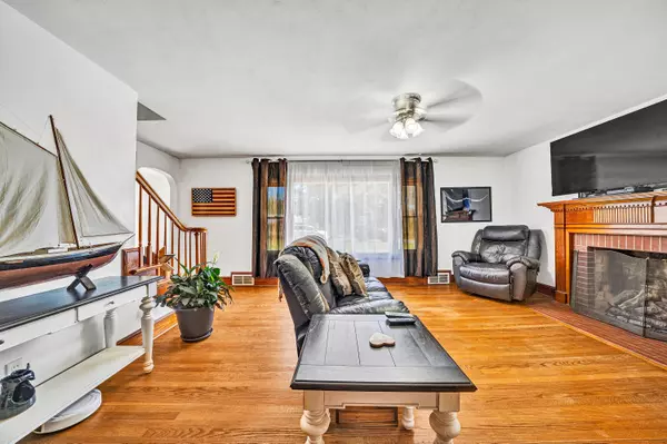 Martinsville, VA 24112,6303 Coopers Mountain RD