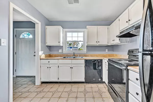 Vinton, VA 24179,106 Southampton DR