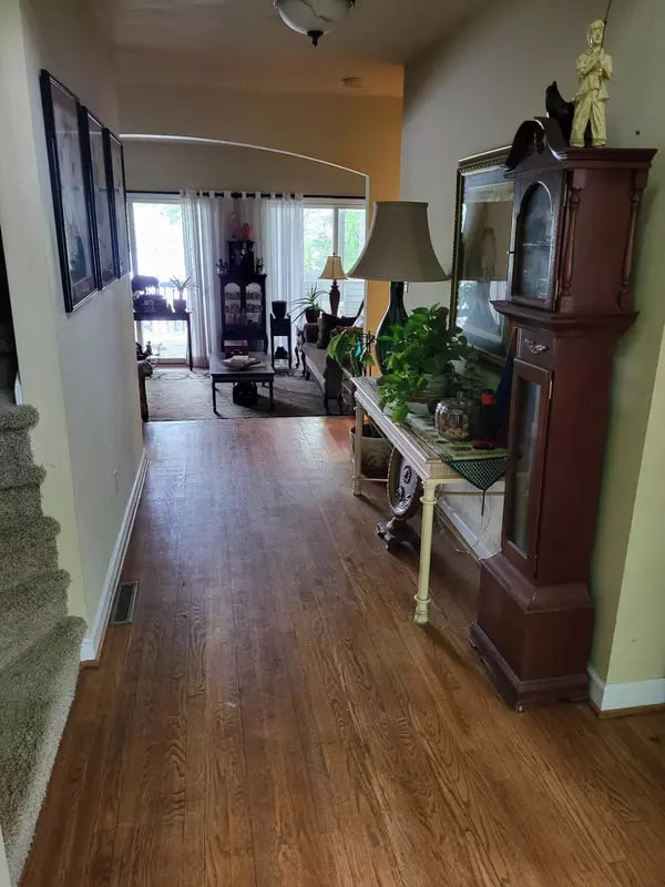 Moneta, VA 24121,120 Walton DR