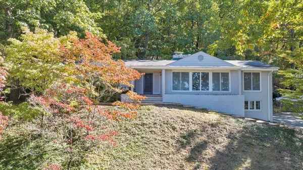 Roanoke, VA 24014,2644 Robin Hood RD