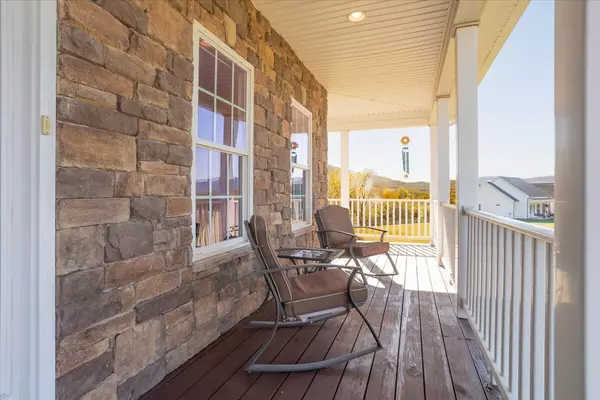 Blue Ridge, VA 24064,250 Thornblade WAY