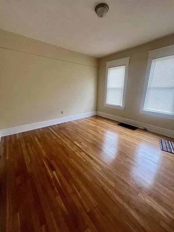 Roanoke, VA 24016,535 MADISON AVE