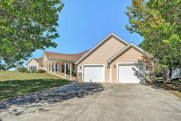 Moneta, VA 24121,537 Calypso RD