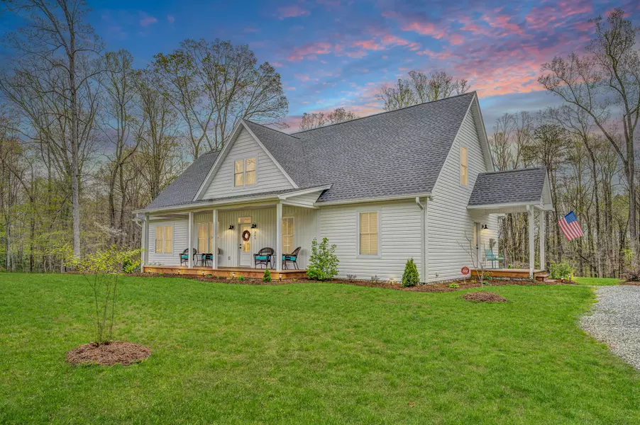 389 Carroll DR, Hardy, VA 24101