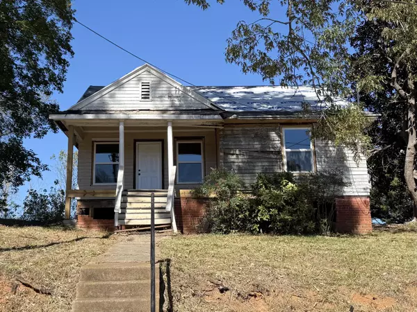 428 10th ST, Fieldale, VA 24089