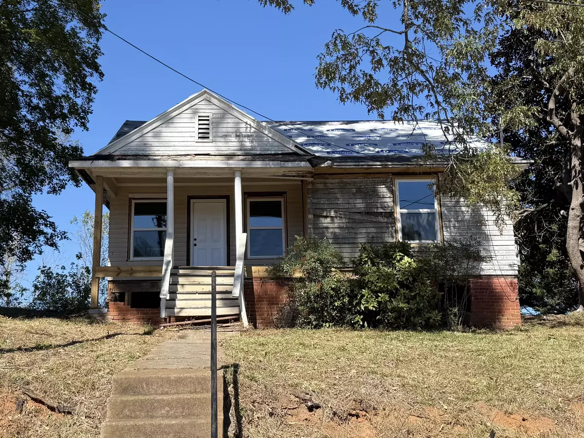 Fieldale, VA 24089,428 10th ST