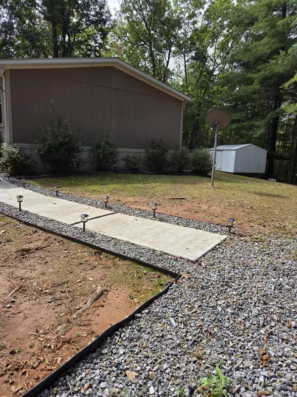 Stuart, VA 24171,2031 Lone Ivy RD