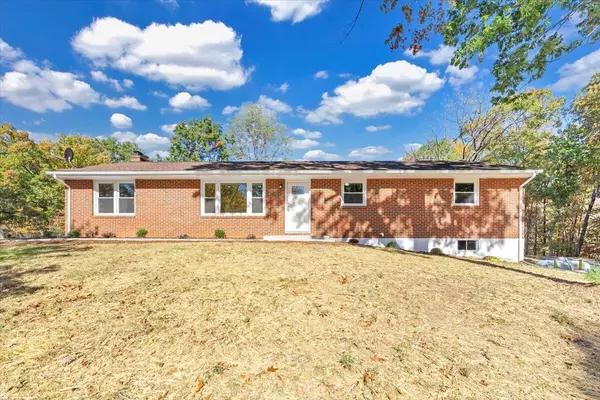 1175 3rd ST, Blue Ridge, VA 24064