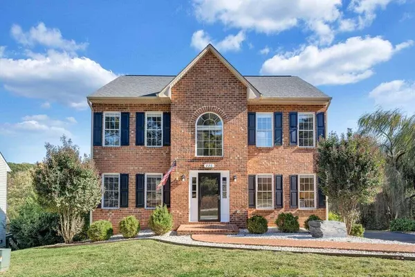 226 Bush DR, Vinton, VA 24179