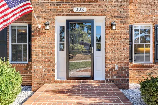 Vinton, VA 24179,226 Bush DR