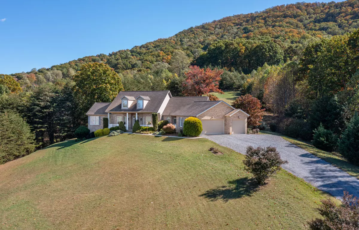 Roanoke, VA 24012,5250 Glade Creek RD