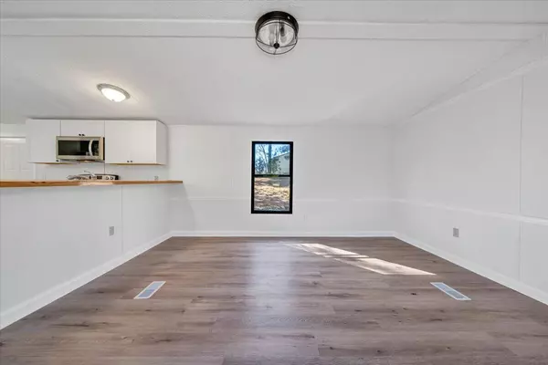 Vinton, VA 24179,102 Sunnyview CT