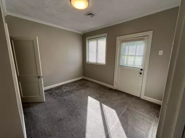 Troutville, VA 24175,6075 Lee Hwy