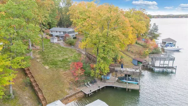 Huddleston, VA 24104,1045 Rufus DR