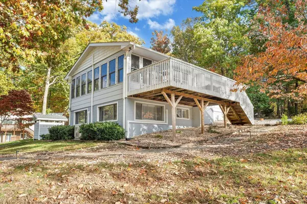 Huddleston, VA 24104,1045 Rufus DR