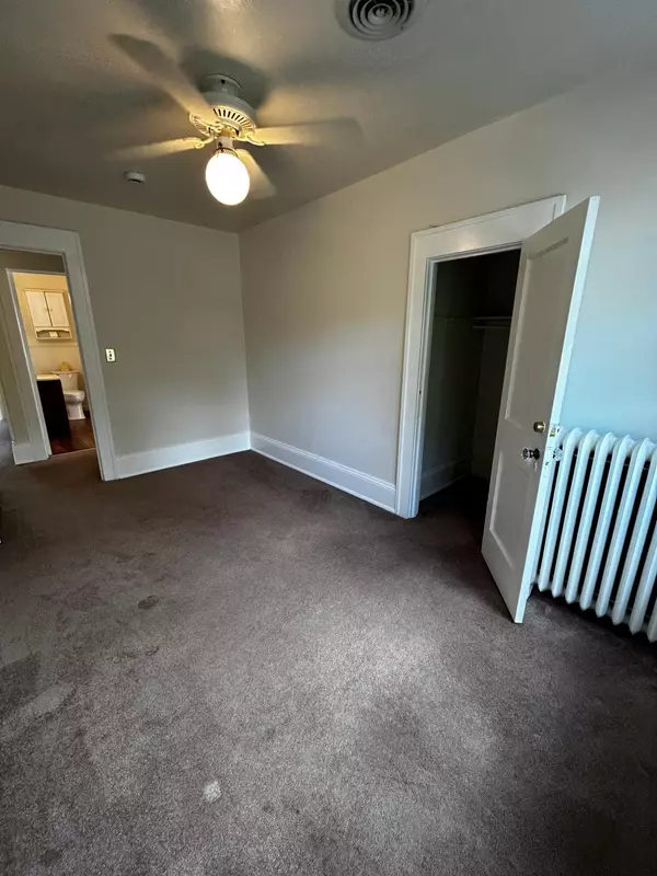 Roanoke, VA 24015,1912 Arden RD