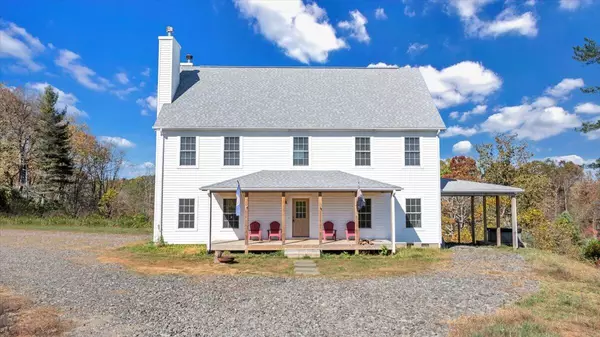 1533 Groundhog Mountain RD, Hillsville, VA 24343