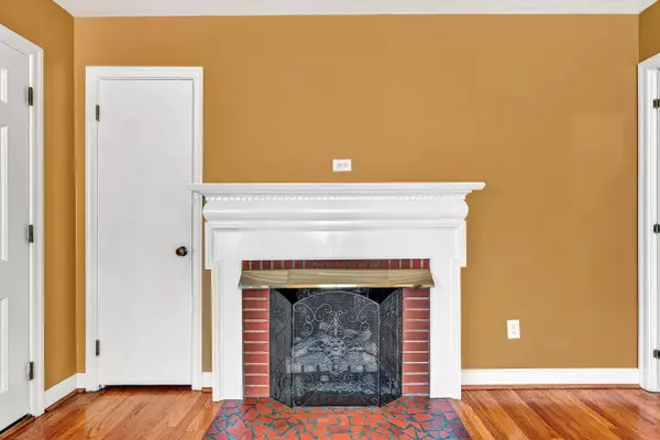 Salem, VA 24153,1138 Highland RD