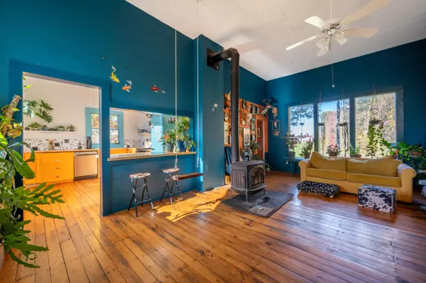 Radford, VA 24141,3056 Indian Valley RD