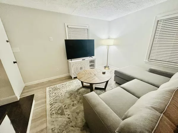 Roanoke, VA 24015,1621 Brandon AVE