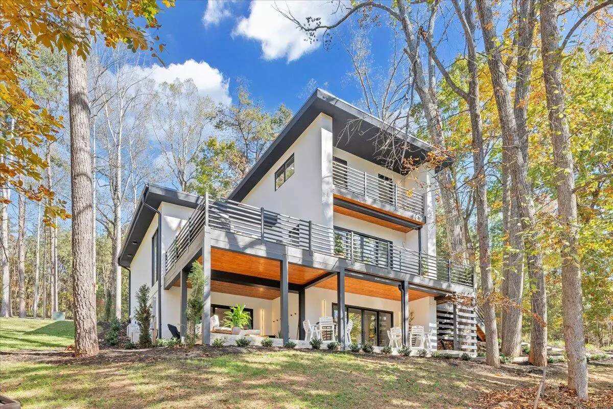 Moneta, VA 24121,16358 Moneta RD