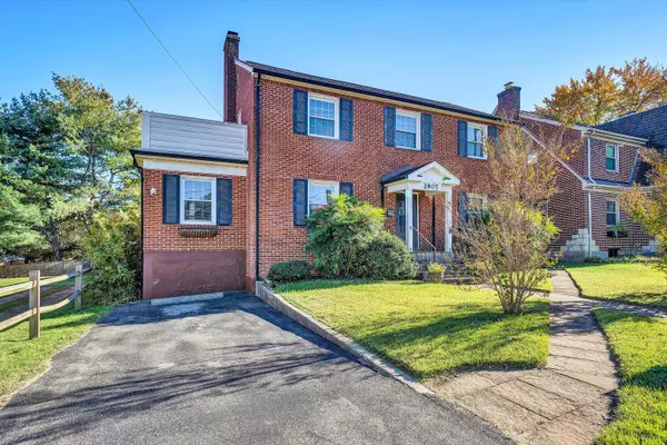 Roanoke, VA 24012,2907 HUNTINGTON BLVD