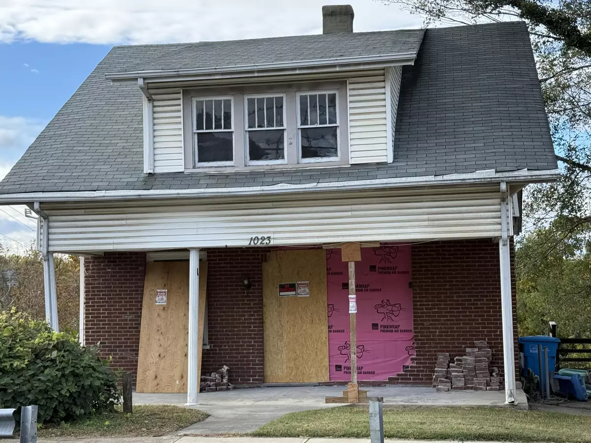 Roanoke, VA 24014,1023 Piedmont ST