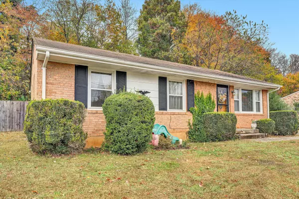 Vinton, VA 24179,762 Kenyon RD