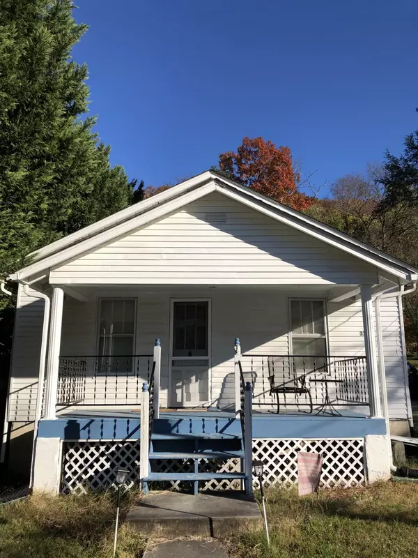 Roanoke, VA 24014,3716 Ventnor RD