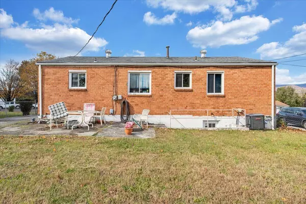 Salem, VA 24153,2224 Bailey AVE