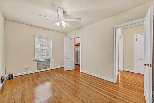 Roanoke, VA 24015,2609 Avenel AVE