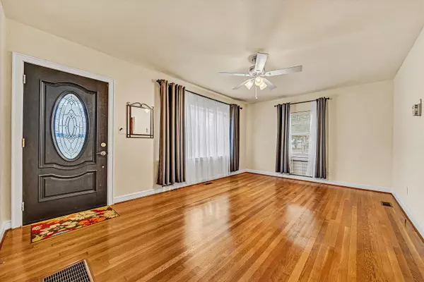 Roanoke, VA 24015,2609 Avenel AVE