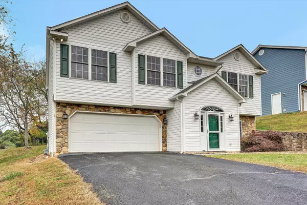 Vinton, VA 24179,1619 Bush Farm DR