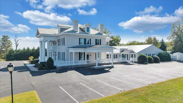 Bedford, VA 24523,812 E Main ST