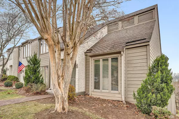 Roanoke, VA 24018,4958 Hunting Hills CIR