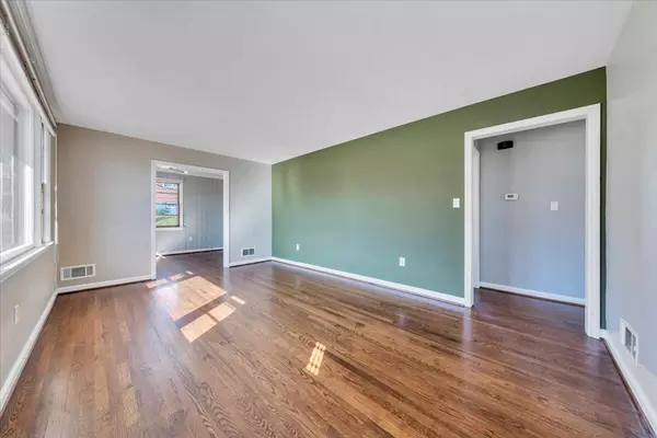 Roanoke, VA 24017,4605 PEACH TREE DR