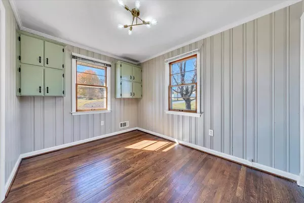 Roanoke, VA 24017,4605 PEACH TREE DR