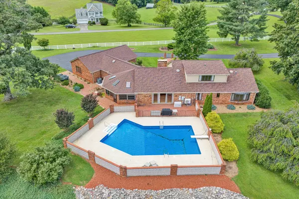 Rocky Mount, VA 24151,270 Parkside LN