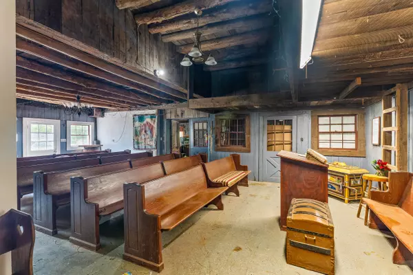 Bedford, VA 24523,4067 Dickerson Mill RD